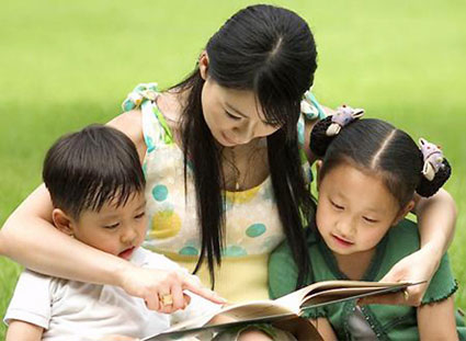 Giáo dục trẻ em trong gia đình bằng cách nào?