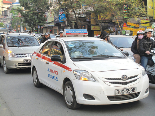 Hà Nội sẽ cấm taxi cả trong mấy ngày tết?