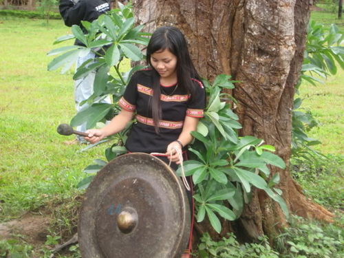 Sơn nữ rời núi