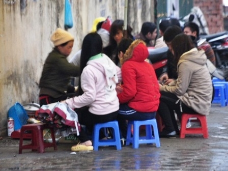 Bộ Y tế "siết" hàng rong: Dân nghèo ăn đâu?