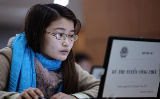 30% công chức thi trượt