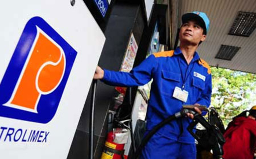 Petrolimex: thua lỗ xăng dầu năm 2011 do tham gia bình ổn giá