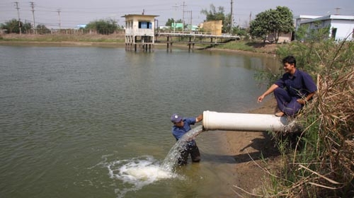 Cả trăm ngàn dân khát nước