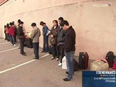 Thị trưởng Luzhkov: “Cứ để cho người Trung Quốc và Việt Nam nghỉ ngơi”