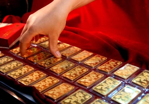 "Tiến tới xóa bỏ " kinh doanh vàng miếng nhưng tránh hiệu ứng dây chuyền