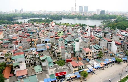 “Chất thanh lịch Hà Nội rơi rớt bởi những mục tiêu chính trị”