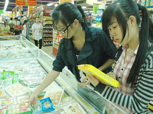 Hệ thống bán lẻ ngấm đòn suy thoái