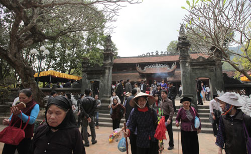 Hội Gióng: Nếu Thánh có mắt...