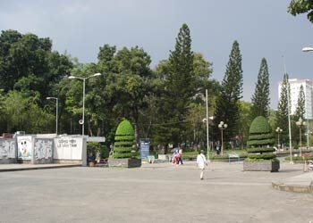 Bãi xe ngầm đầu tiên của TP HCM 'treo' vì tiền sử dụng đất