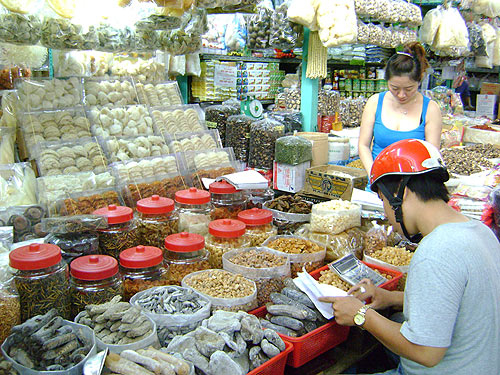 Tràn lan thực phẩm không an toàn