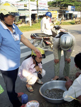 Lương tối thiểu và mức sống tối thiểu