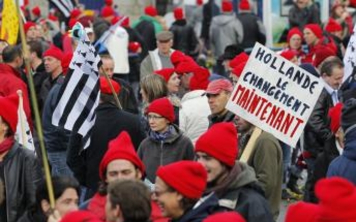 Chính phủ Pháp đối mặt với nguy cơ "bùng nổ xã hội"