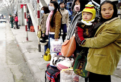 Nông dân sắm Tết kiểu thành phố