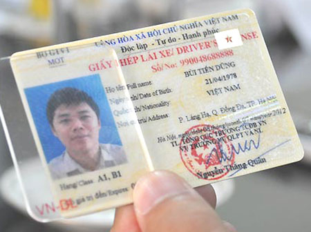 Thi lấy giấy phép lái xe tại Việt Nam.
