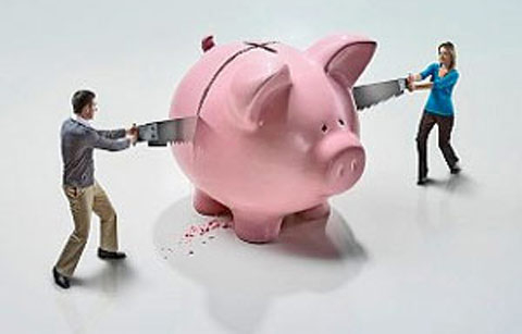 Mua nợ xấu: Cứu ai và cứu vì cái gi?