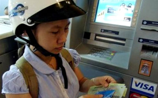 Đề xuất 2 phương án tăng lương tối thiểu năm 2014