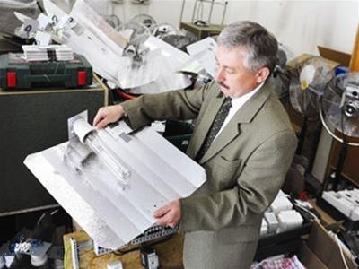 Hungary: Phát hiện nhóm người Việt trồng cần sa