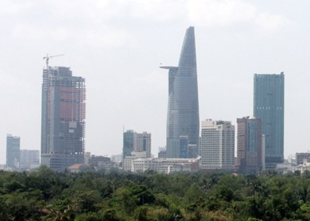 "Nên để đại gia địa ốc trả giá cho sai lầm của họ"