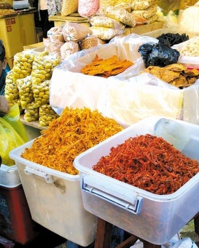 Mực, bò khô giá rẻ: Ăn hóa chất là chính