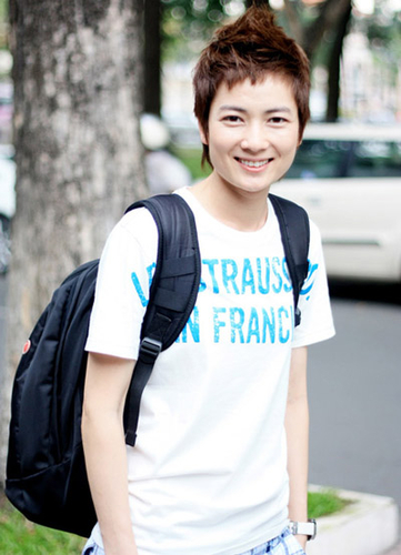 Phát ngôn sao Việt: Từ bóp cổ vì ức đến đựng bỉm bằng túi Prada