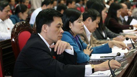 Hàng năm, bỏ phiếu tín nhiệm Chủ tịch nước, Thủ tướng