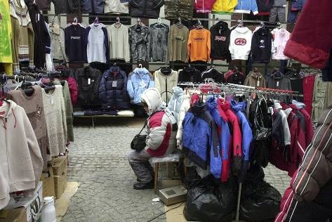 Hủy chợ Việt nam ở trung tâm thành phố Harrachov