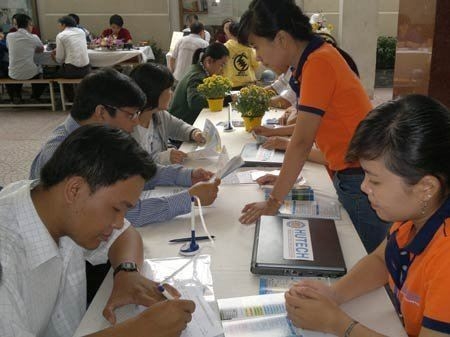 Nới thời gian, nhiều ngành học vẫn đóng cửa