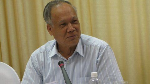 Ủy ban Kinh tế lo ngại chuyện tăng giá xăng, điện