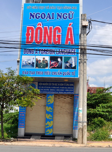 Gần 200 cán bộ thuê người thi hộ