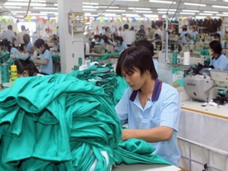Hàng loạt DN FDI "đánh bài chuồn" do nợ khủng