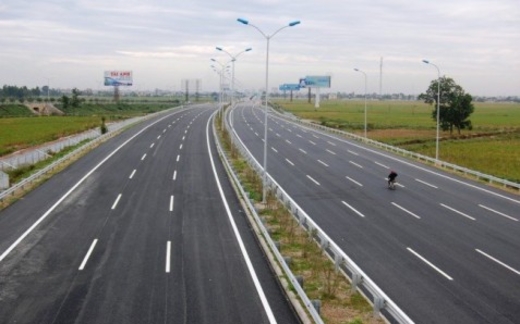 Trao hoa xấu hổ cho đường cao tốc Mỹ Đình - Bái Đính