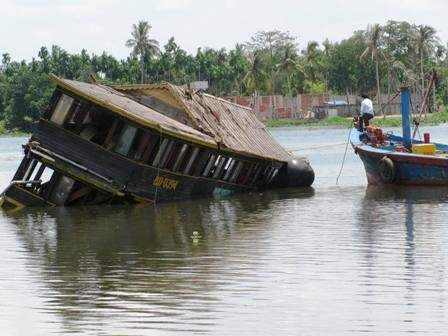 PN& HĐ: Nợ dân, sự tham và trách nhiệm... "quá đát"?