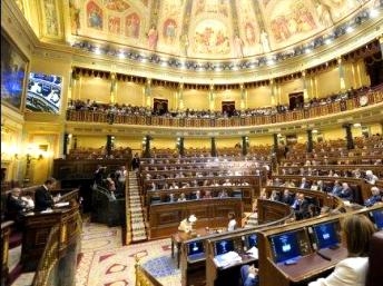 Tây Ban Nha xem xét việc đưa quy định cân đối ngân sách vào Hiến pháp