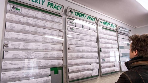 Thị Trường Lao Động 2025: Thách Thức, Thiếu Hụt và Chiến Lược