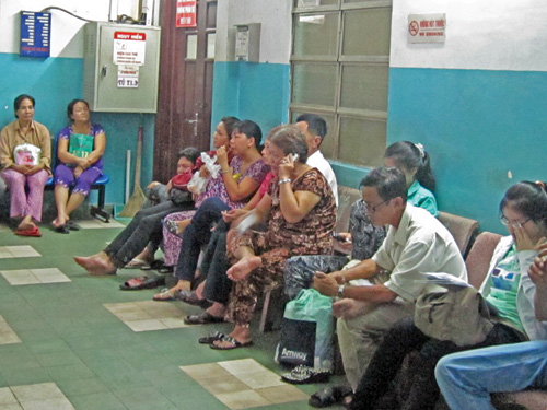 Bệnh viện ăn cắp giờ công - Kỳ 2