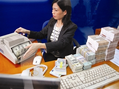 Giải quyết nợ xấu: 'Cứu nhà đang cháy'