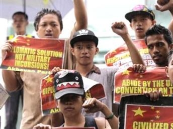 Bắc Kinh lại đe dọa chiến tranh với Manila