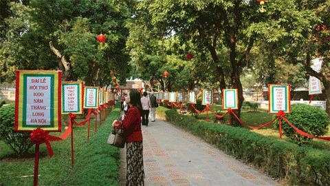 Thơ đứng trên tường, thơ nằm trên đất... thơ sai chính tả