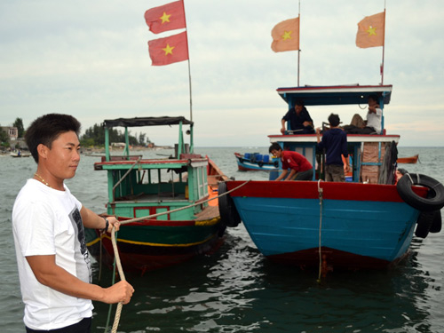 Yêu cầu Trung Quốc thả ngay ngư dân và tàu cá Việt Nam