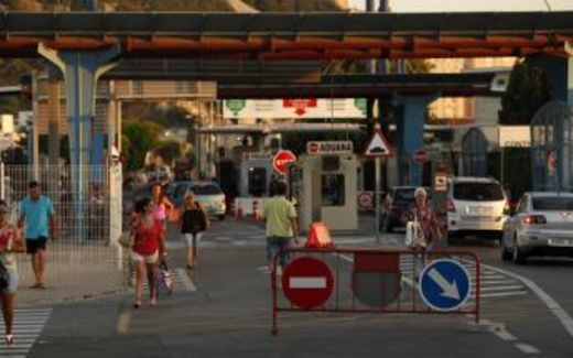 Gibraltar: Thủ tướng Anh yêu cầu Châu Âu can thiệp