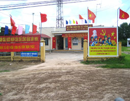 Thái độ kỳ lạ của “quan” địa chính