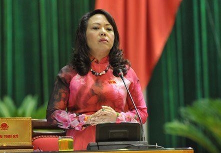 Bộ trưởng Y tế: Viện phí thấp chỉ khổ dân