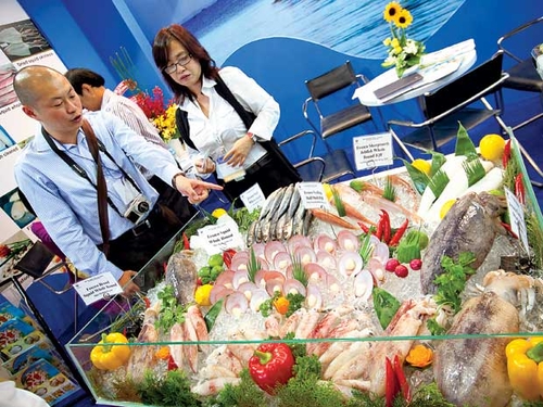 Thương nhân Trung Quốc đổ xô tới Vietfish mua thuỷ hải sản