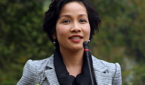 Khi tranh luận "phí chồng phí" trở thành... tranh cãi
