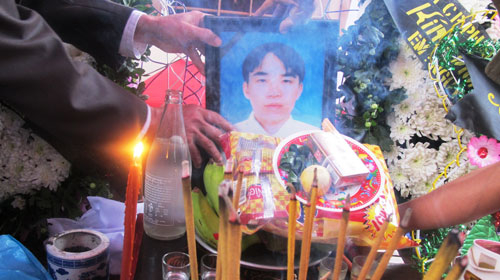 Phú Thượng đẫm lệ