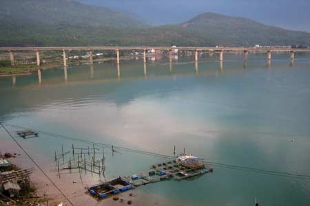 Chiều về trên Lăng Cô