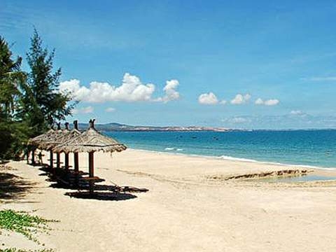 Du lịch dịp 2/9: Dân cạn tiền, DN đói meo