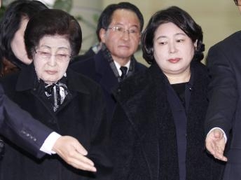Kim Jong Un tiếp một phái đoàn Hàn Quốc