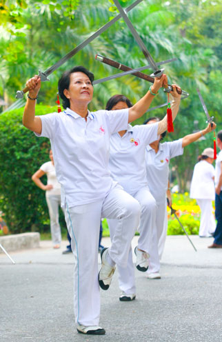 Tuỳ tiện chữa viêm khớp: tàn tật có ngày!