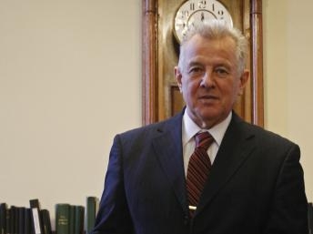 Hungary: Dư luận xôn xao về tin đồn tổng thống "đạo văn"